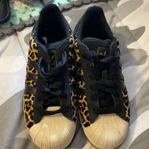 Leopard adidas